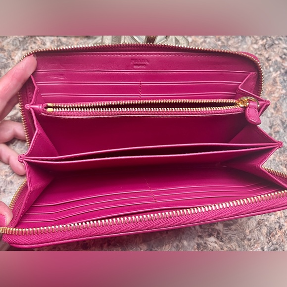 Prada quilted Tessuto Zip-around Leather trim& interior Wallet Excellent Cond - Picture 11 of 16